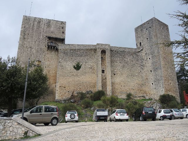 Castello di Pereto