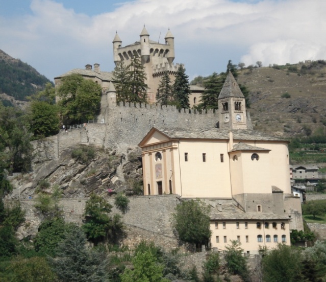 Saint-Pierre Castle